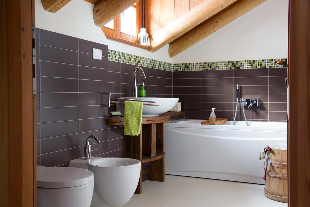 Tre Alberi Liberi Bed & Breakfast Alagna Valsesia Exterior photo